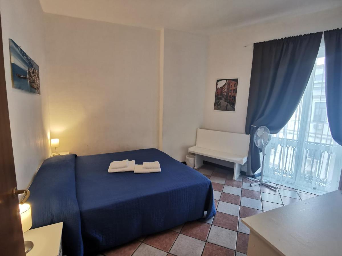 Residence La Lanterna Gênes Extérieur photo