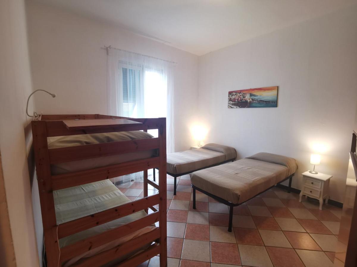 Residence La Lanterna Gênes Extérieur photo