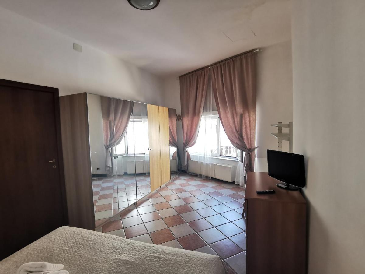 Residence La Lanterna Gênes Extérieur photo