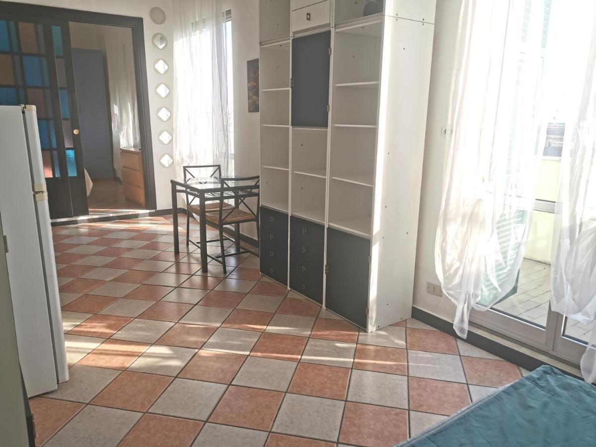 Residence La Lanterna Gênes Extérieur photo